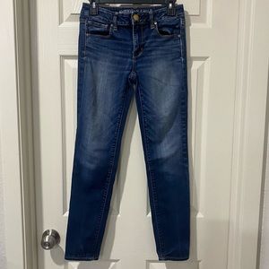 American Eagle skinny jeans. Sz4Reg.